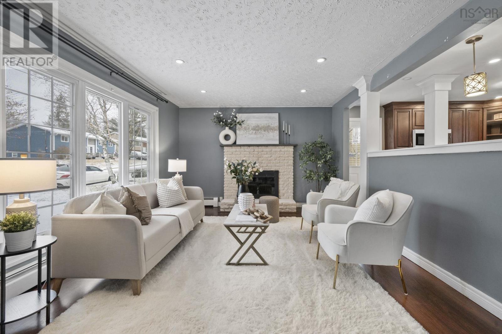 Property 3 of 48 of 114 Quaker Crescent