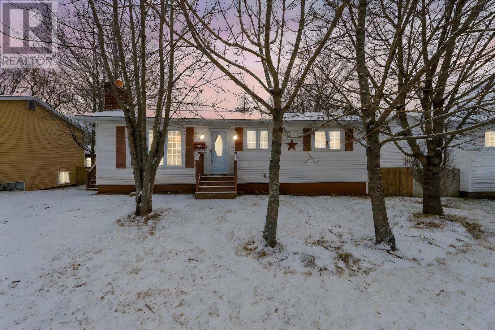 Property 46 of 48 of 114 Quaker Crescent