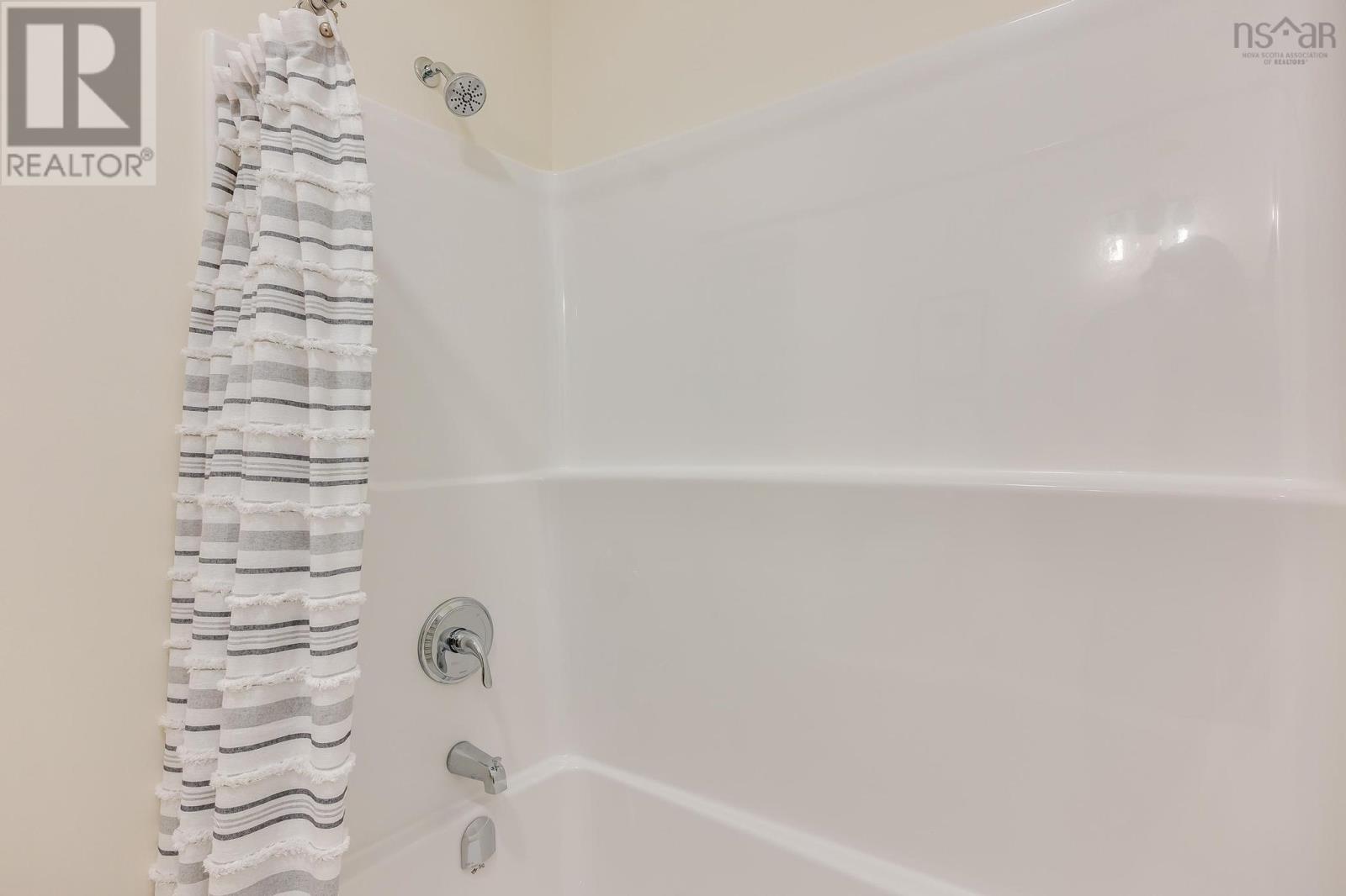 Property 14 of 31 of Lot 5127 451 Orchid Court