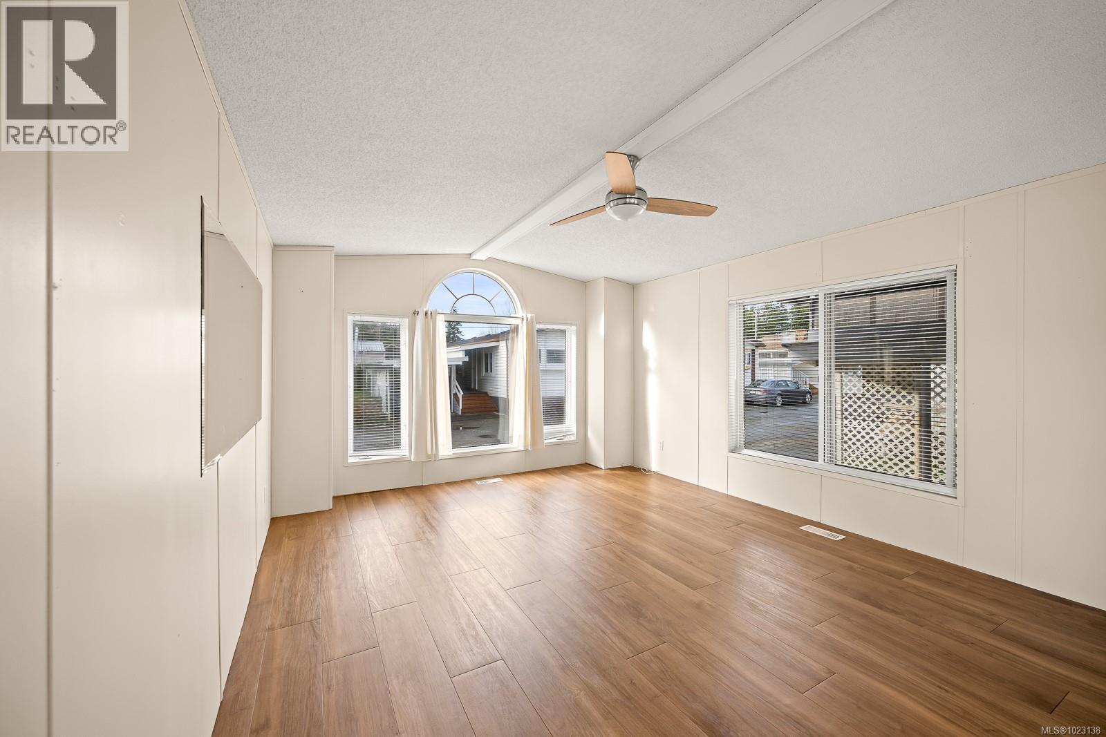 48 1240 Wilkinson Rd, Comox