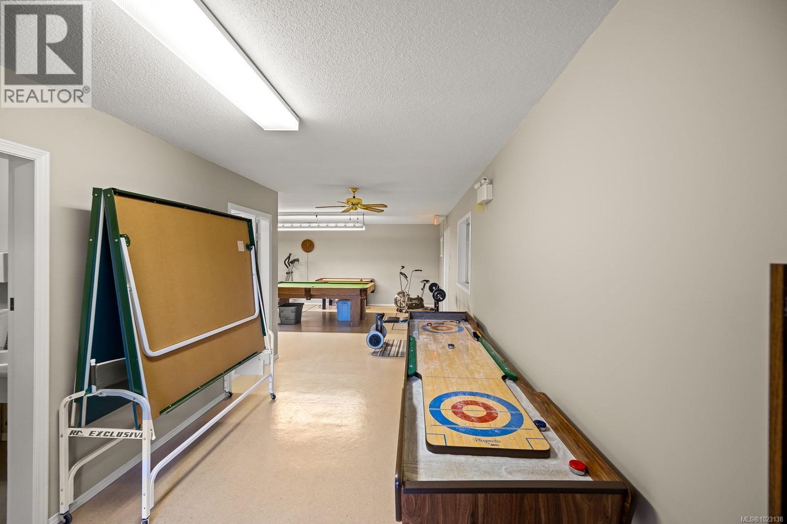 48 1240 Wilkinson Rd, Comox