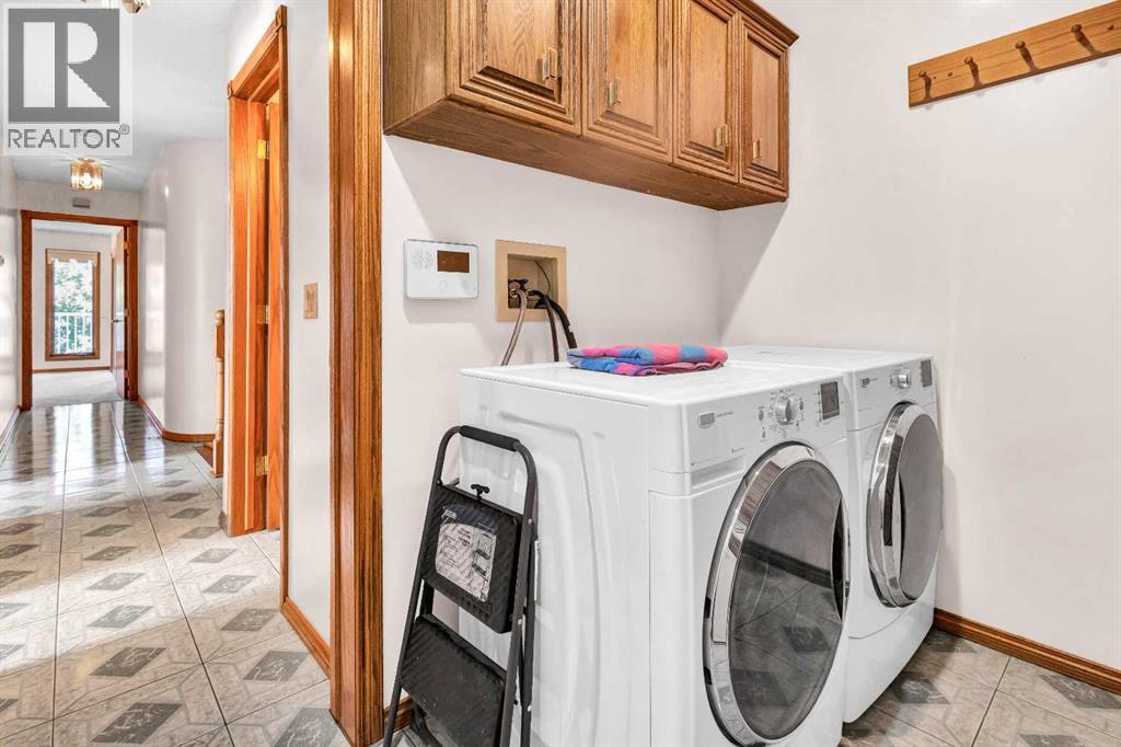 Single Family House Bungalow for Sale in  Edgebrook Road NW Edgemont Calgary 