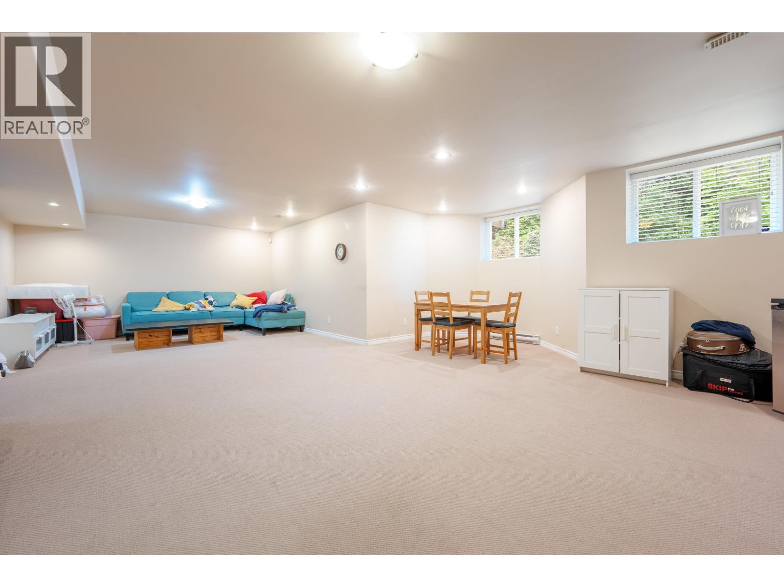 3305 CHARTWELL GRN, Coquitlam