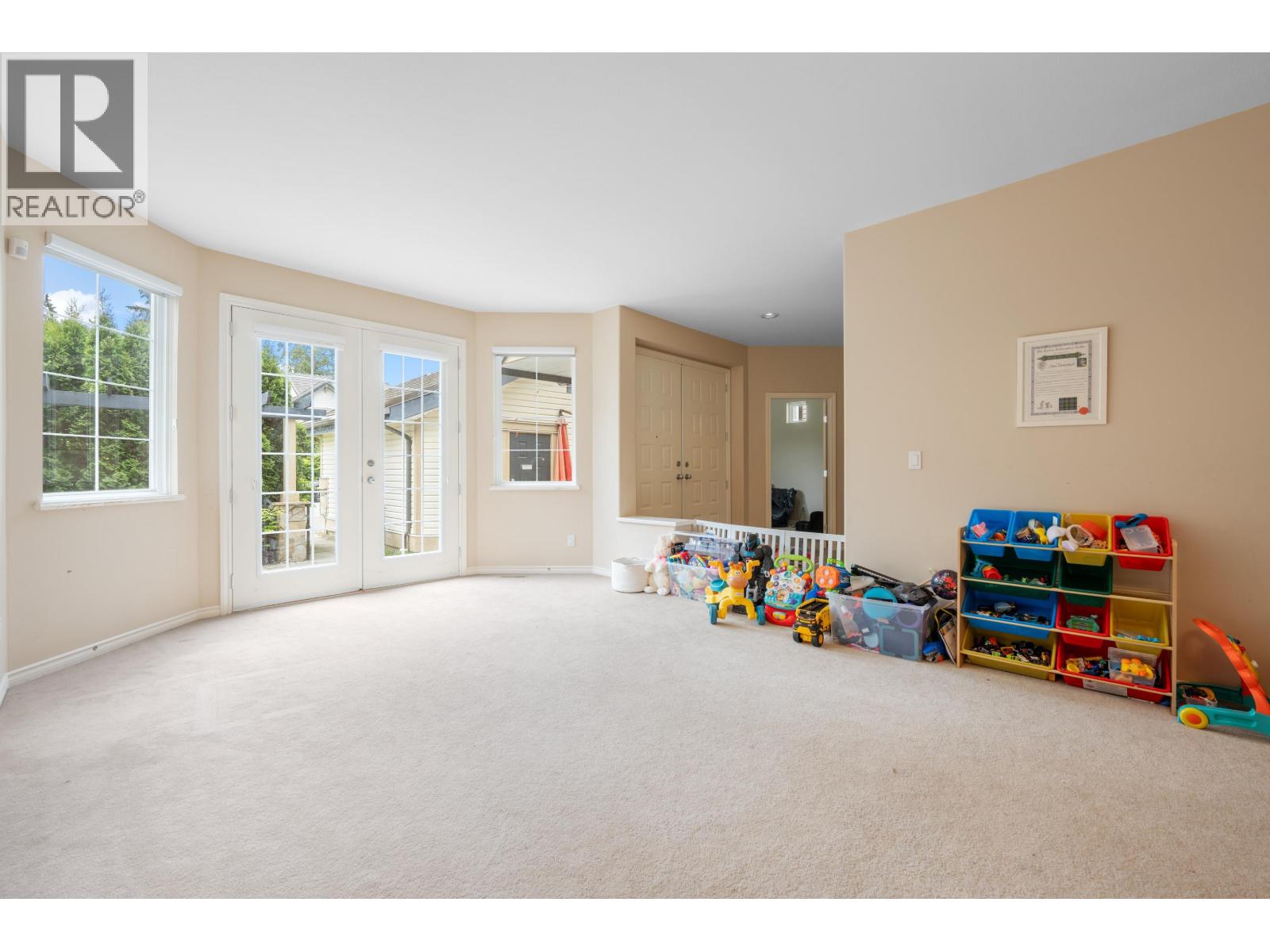 3305 CHARTWELL GRN, Coquitlam