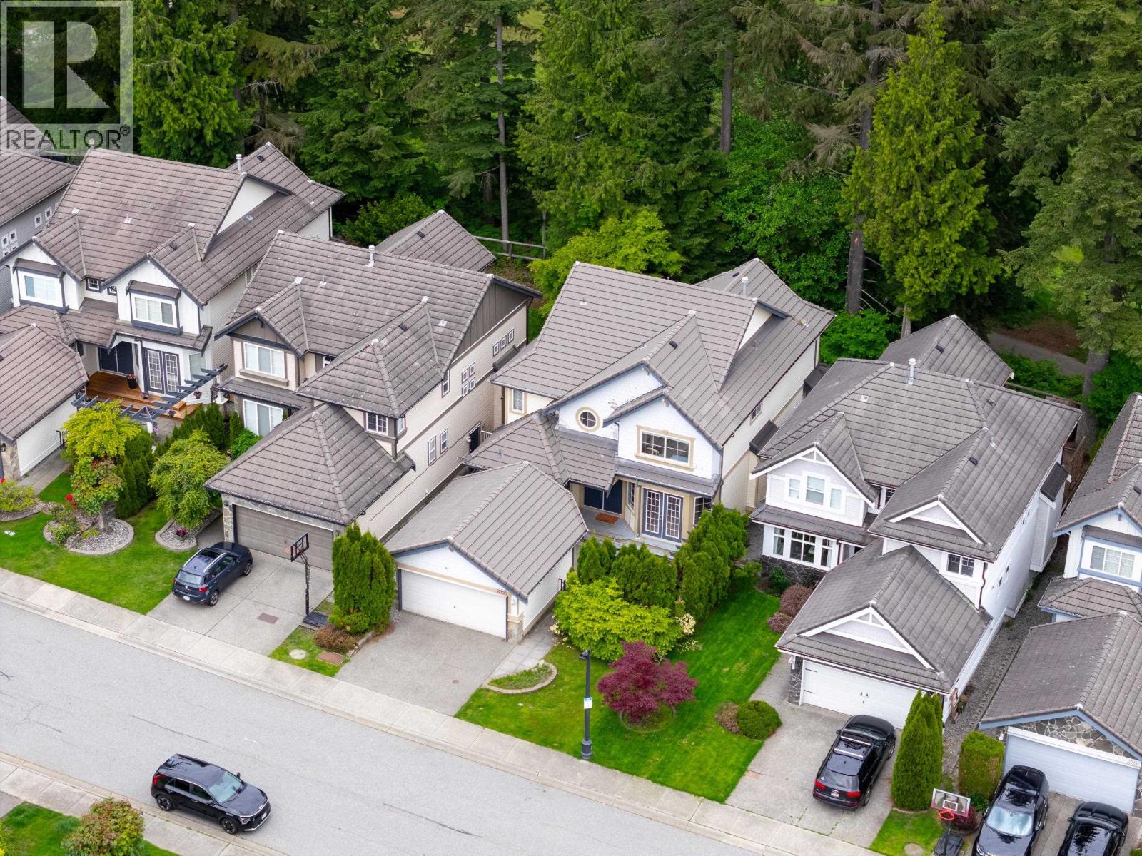 3305 CHARTWELL GRN, Coquitlam