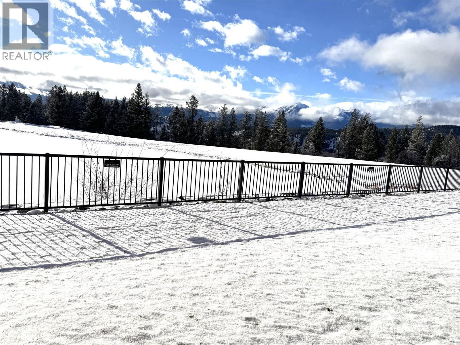 800 BIGHORN Boulevard Unit# 812F, Radium Hot Springs