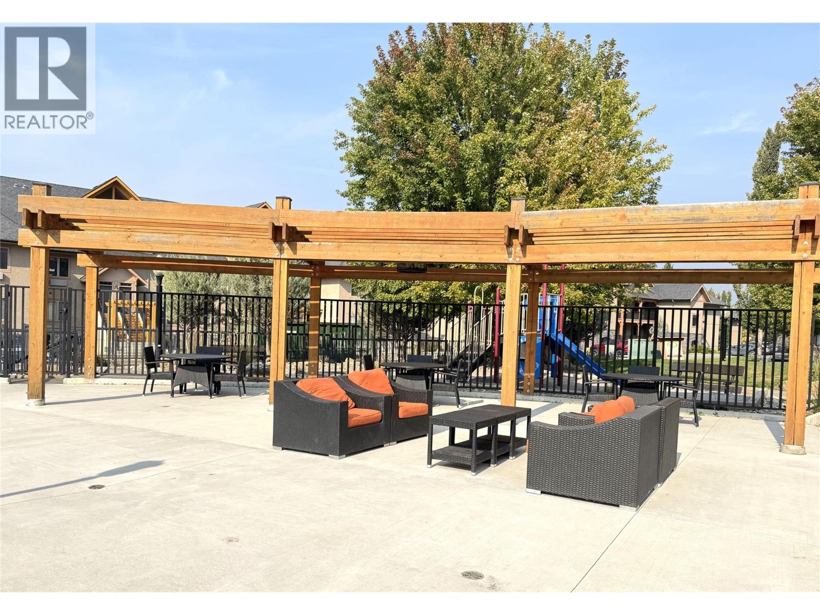 800 BIGHORN Boulevard Unit# 812F, Radium Hot Springs