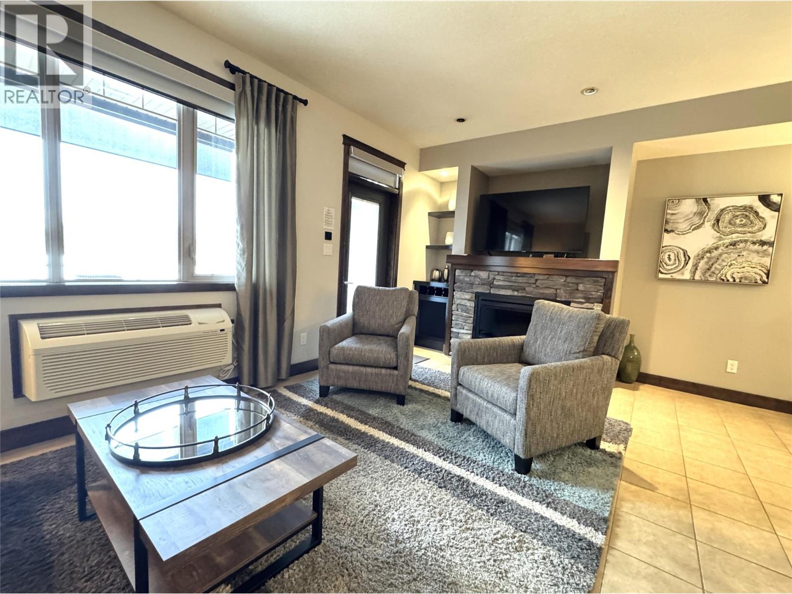 800 BIGHORN Boulevard Unit# 812F, Radium Hot Springs