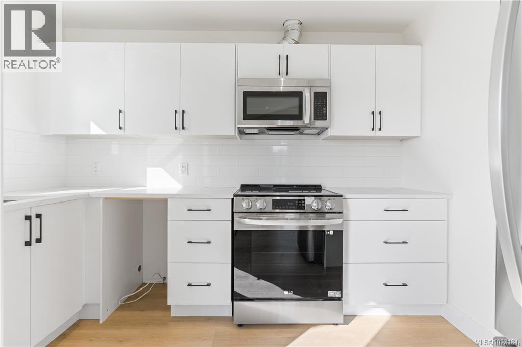  4240 Springridge Crescent, Saanich