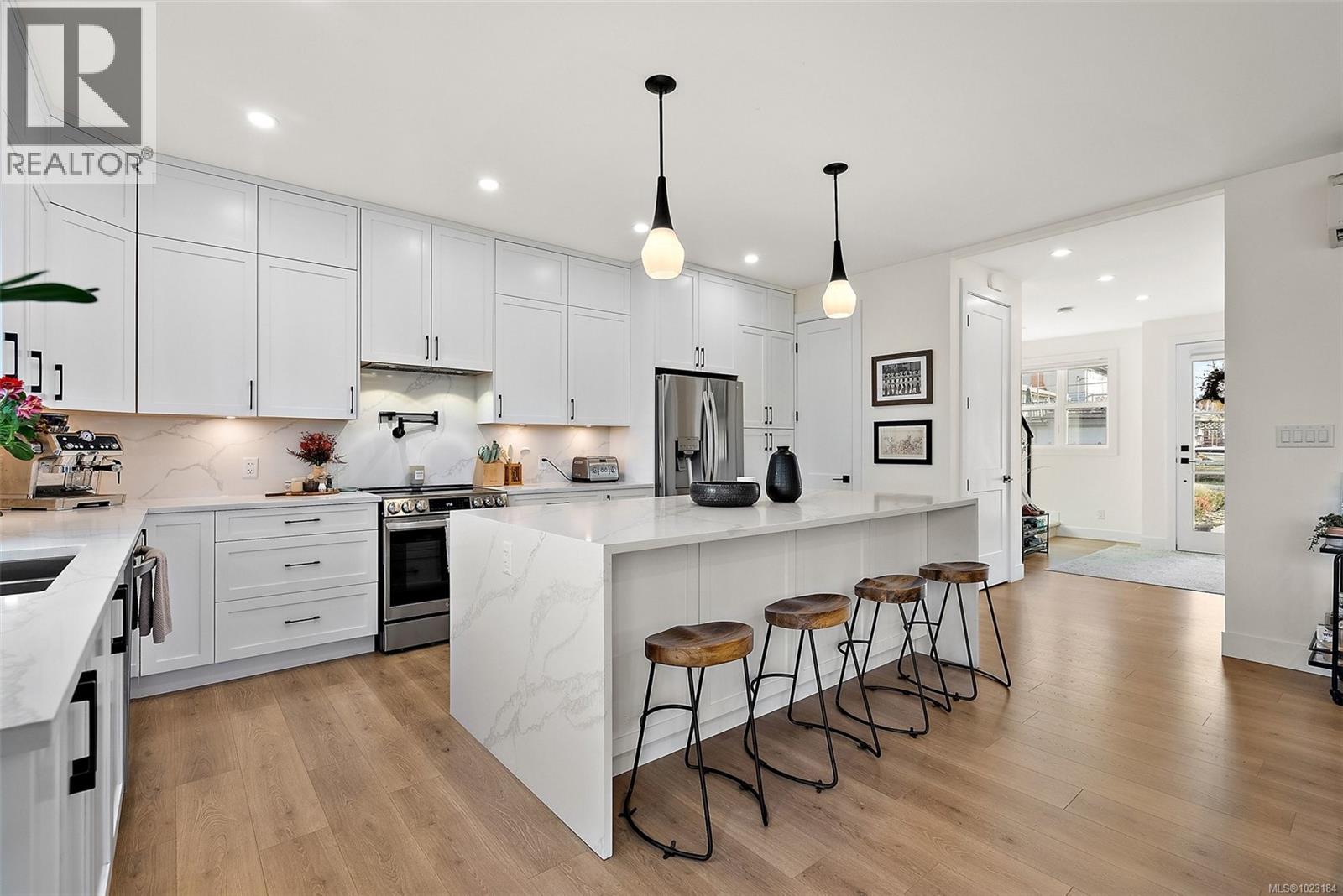  4240 Springridge Crescent, Saanich