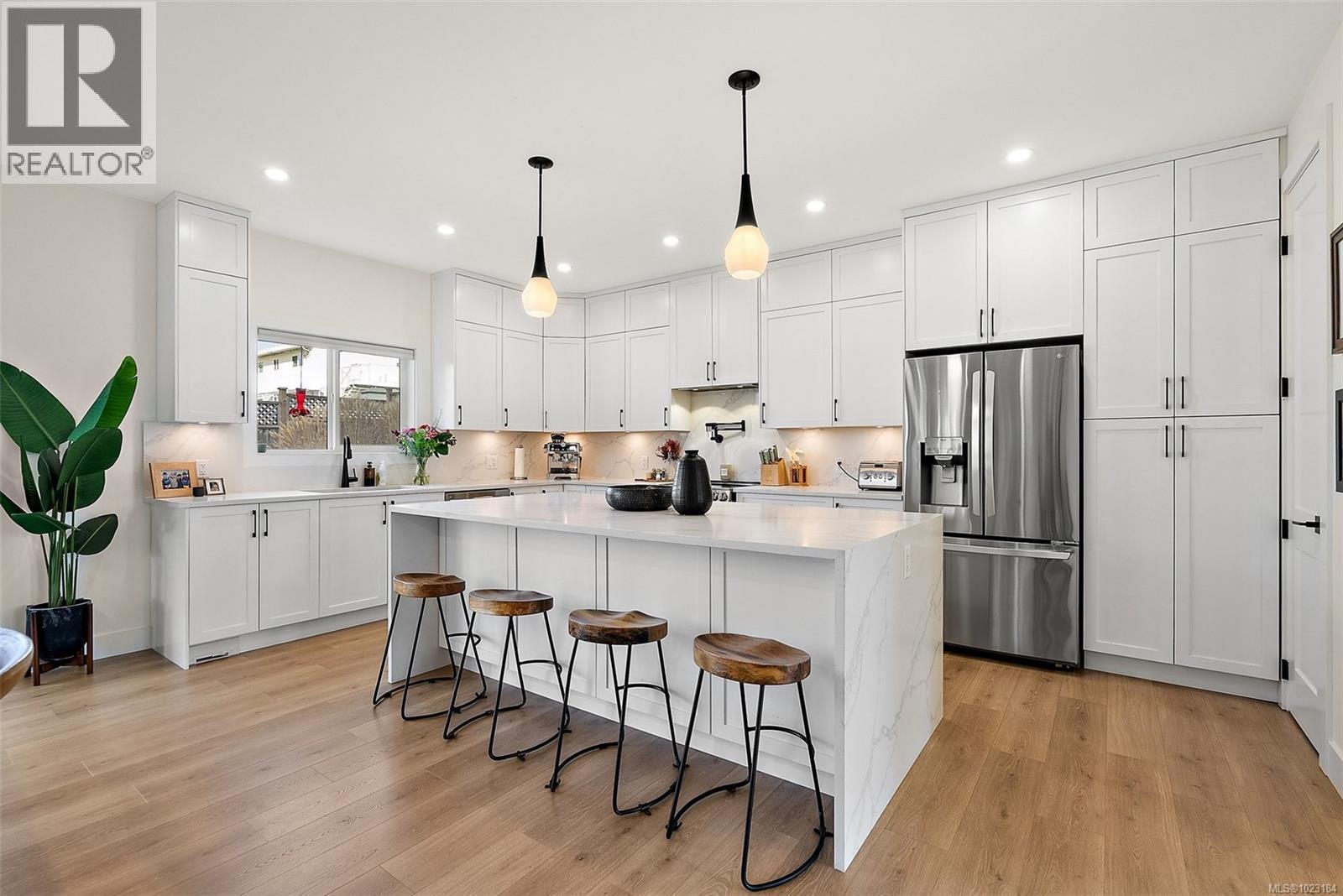  4240 Springridge Crescent, Saanich