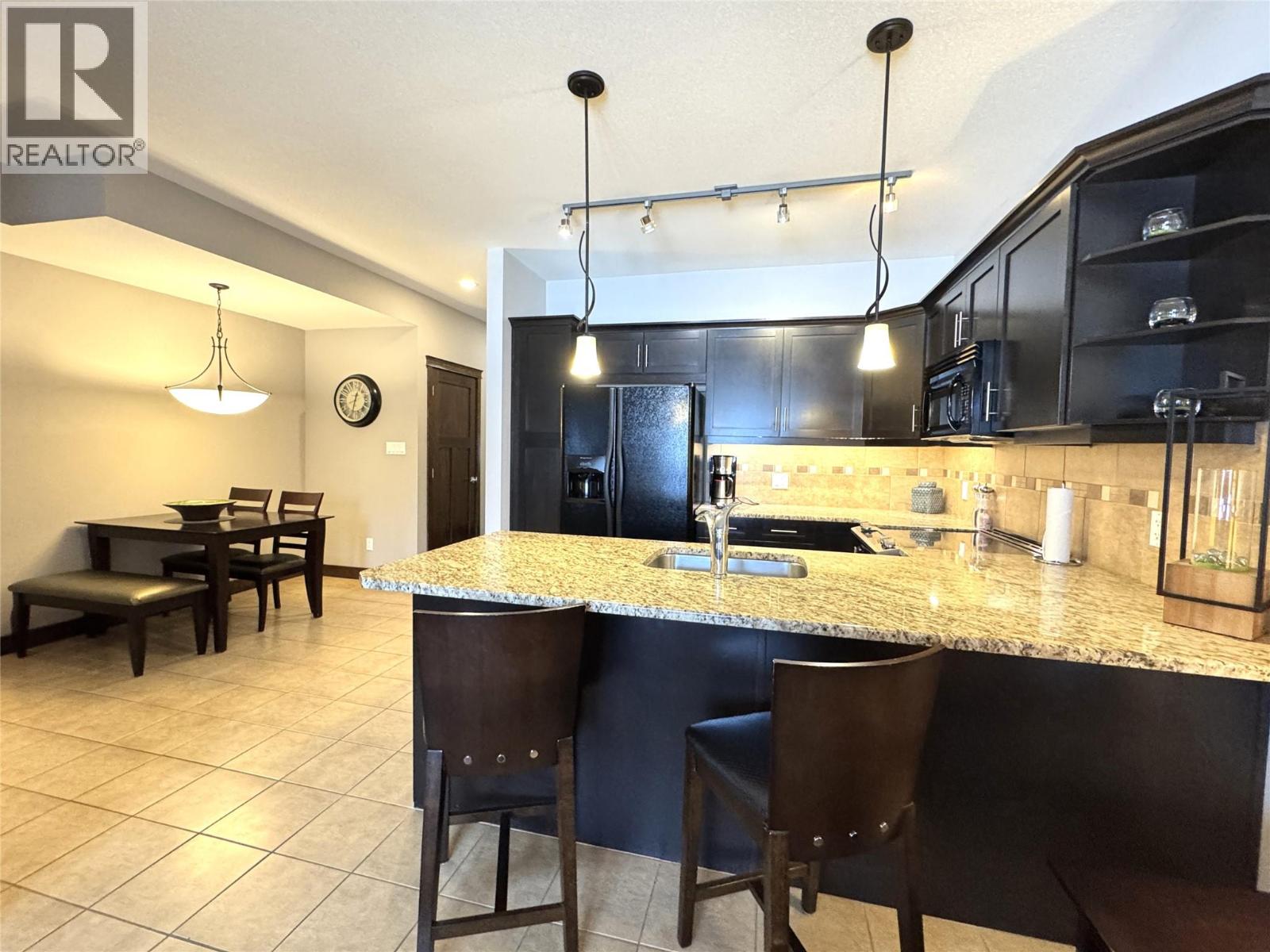 800 BIGHORN Boulevard Unit# 812G, Radium Hot Springs