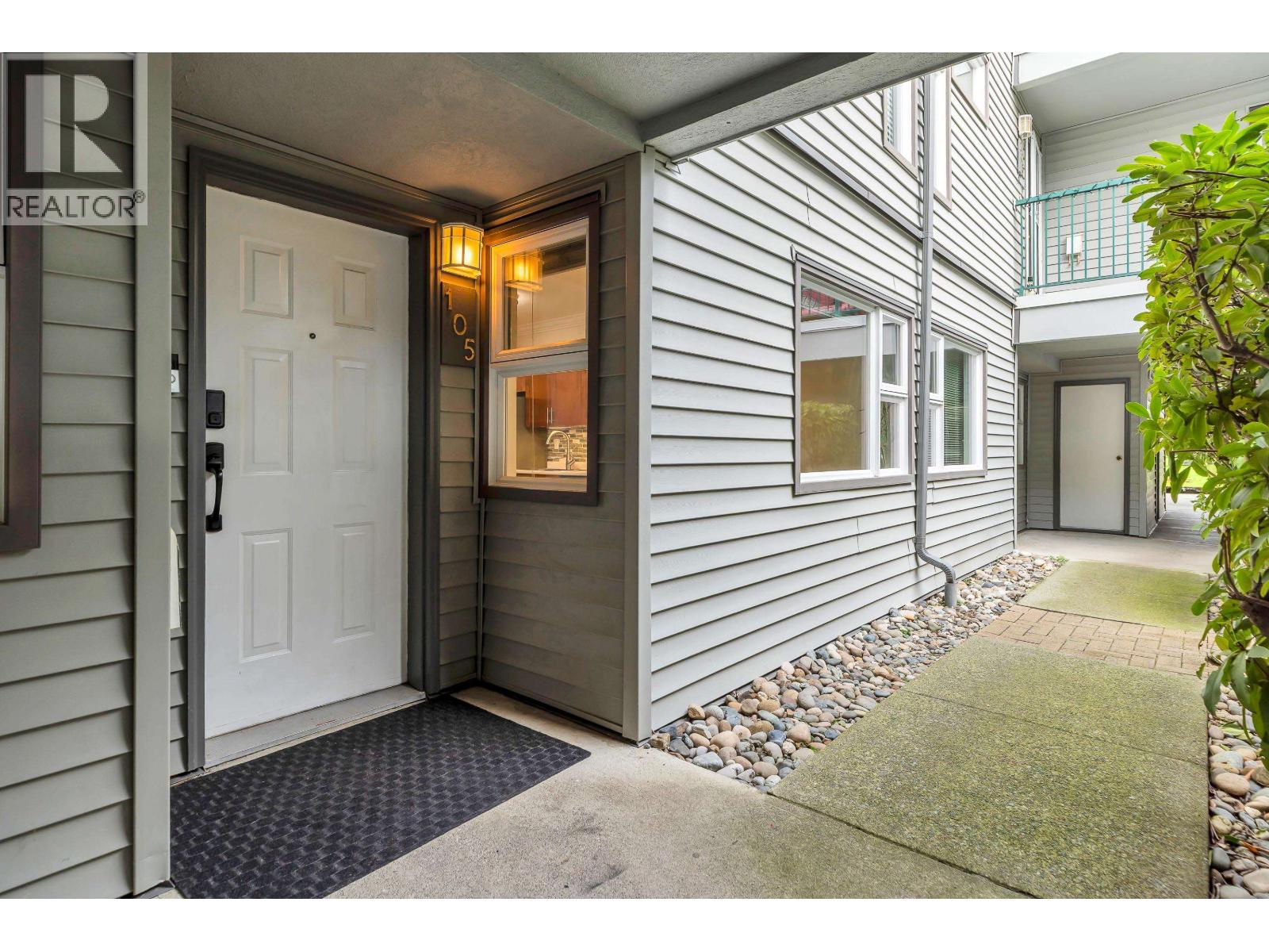 #105-4889 53 Street, Delta