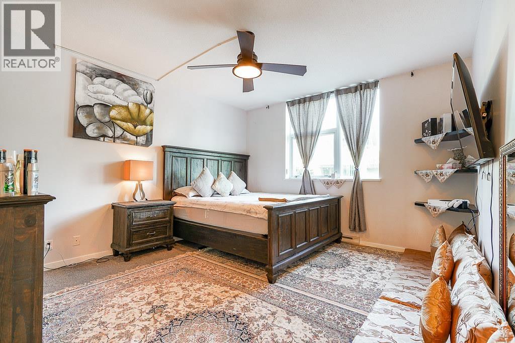 304 2225 HOLDOM AVENUE, Burnaby