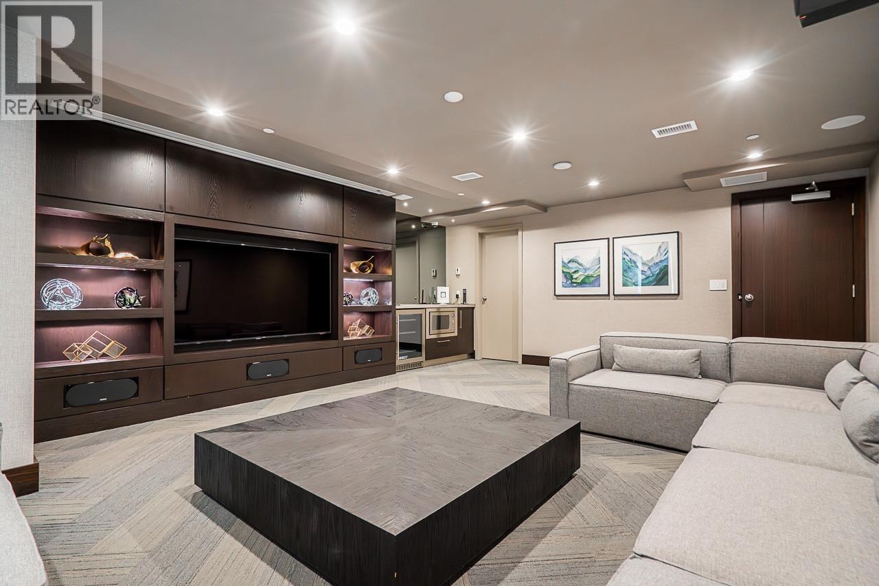 1302 210 SALTER STREET, New Westminster