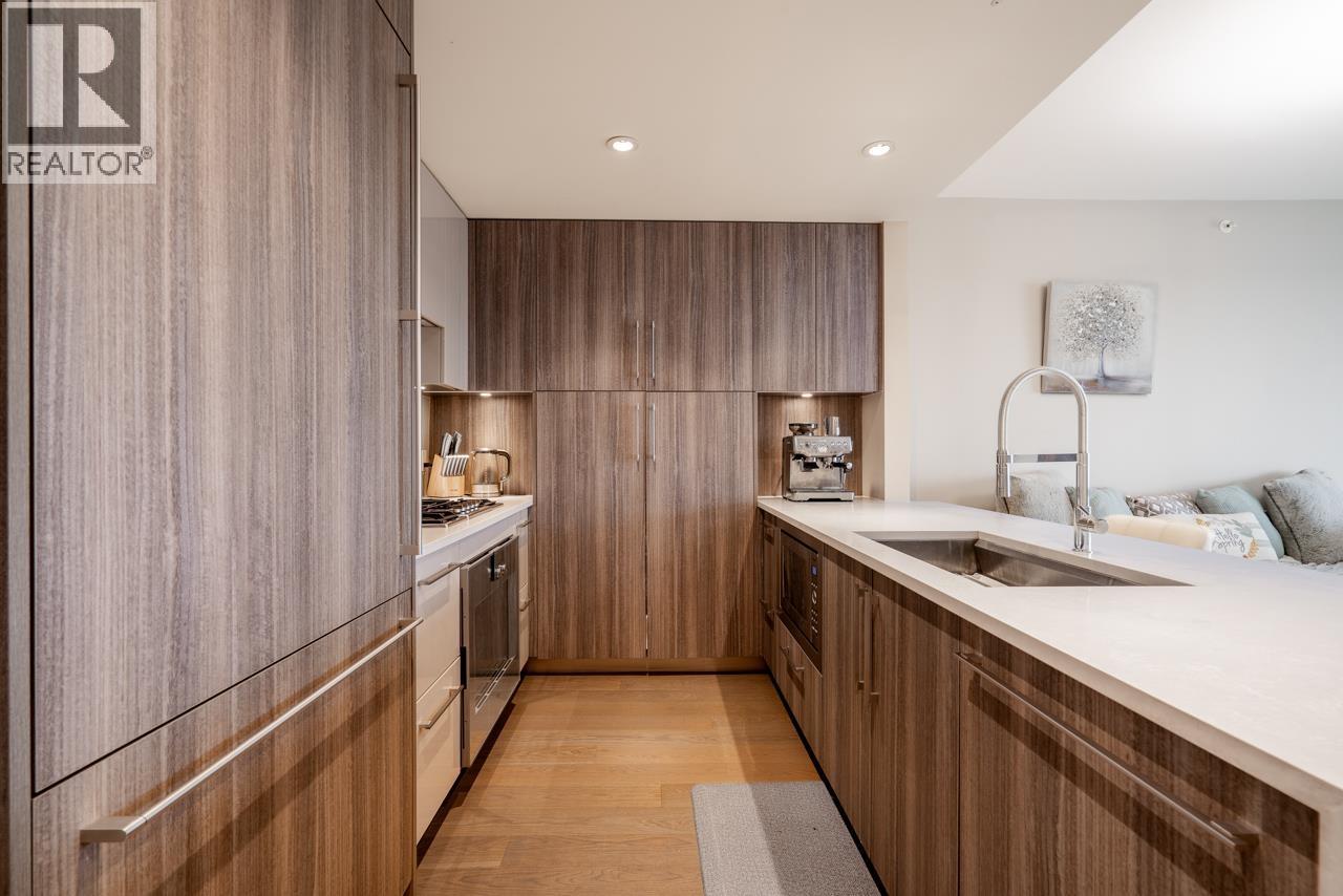 1302 210 SALTER STREET, New Westminster