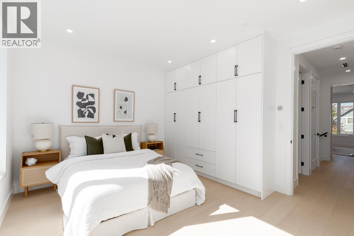 477 W 20TH AVENUE, Vancouver