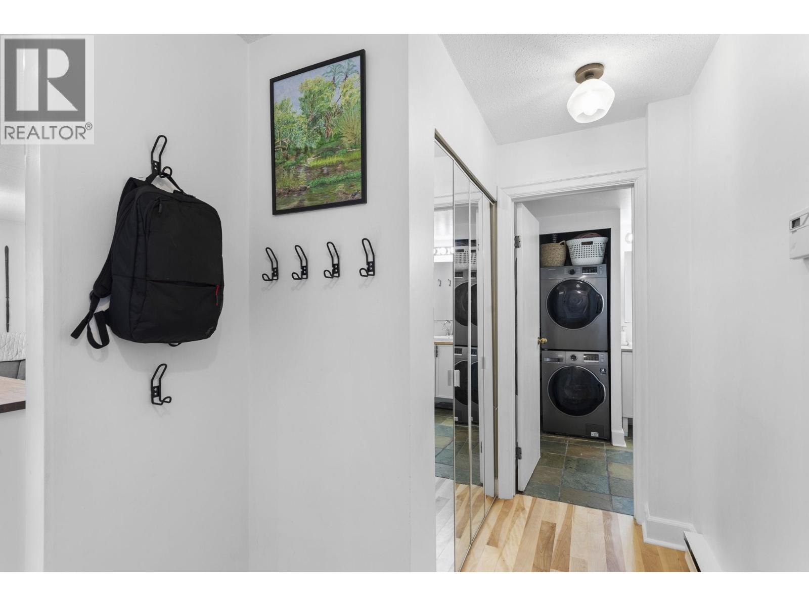 104 1045 W 8TH AVENUE, Vancouver