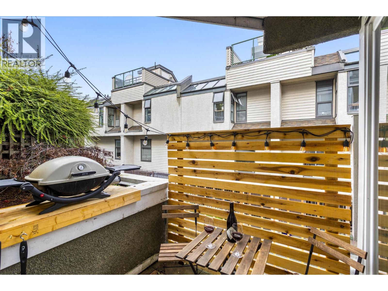 104 1045 W 8TH AVENUE, Vancouver