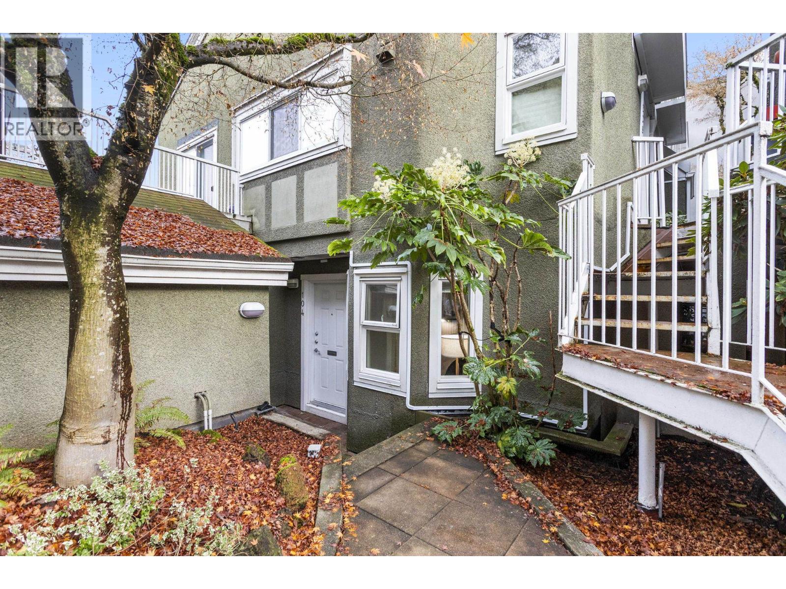 104 1045 W 8TH AVENUE, Vancouver