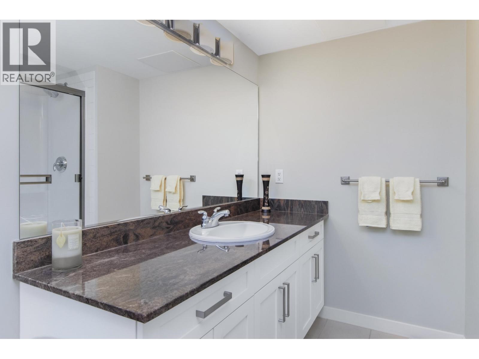 416 1212 MAIN STREET, Squamish