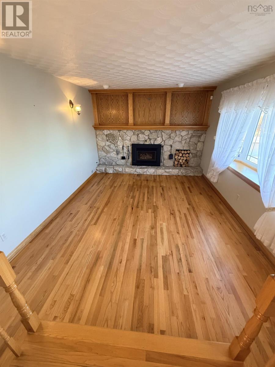 Property 8 of 49 of 31 Allen Street