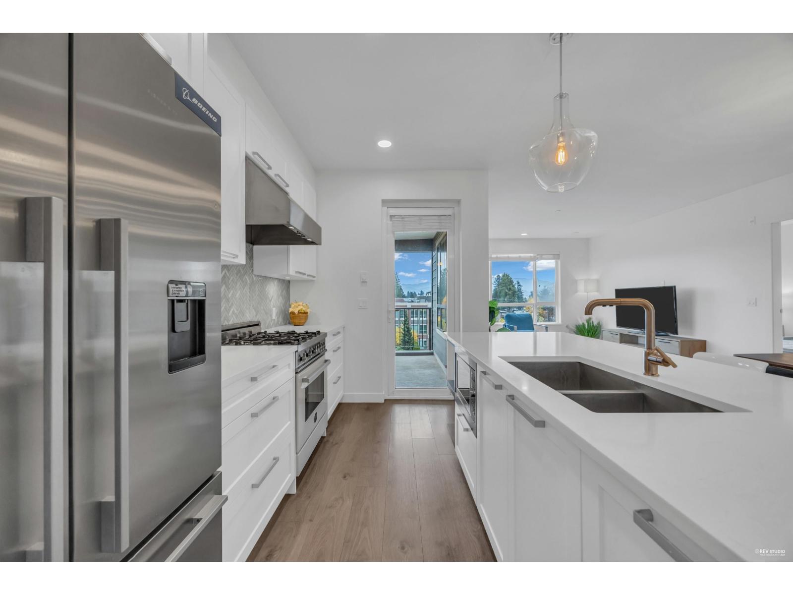 502 33530 MAYFAIR AVENUE, Abbotsford