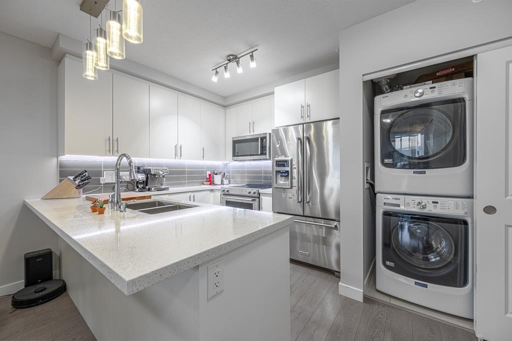 #2601-11967 80 Avenue, Delta