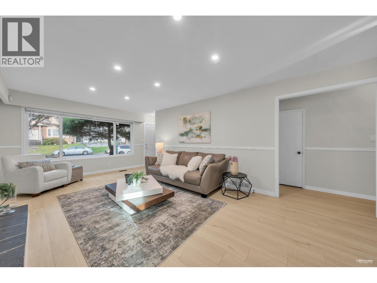 1362 E 60TH AVENUE - Photo 5 of 35, Vancouver, British Columbia