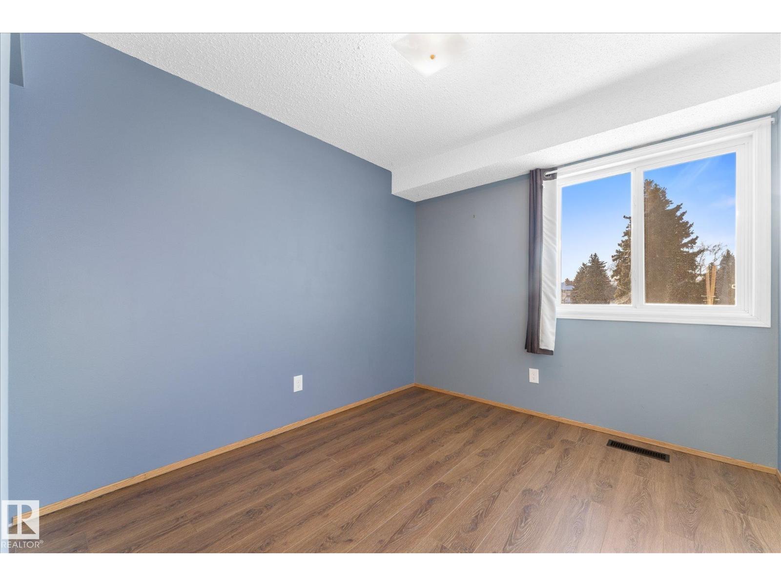 #209 70 Alpine Place, St. Albert