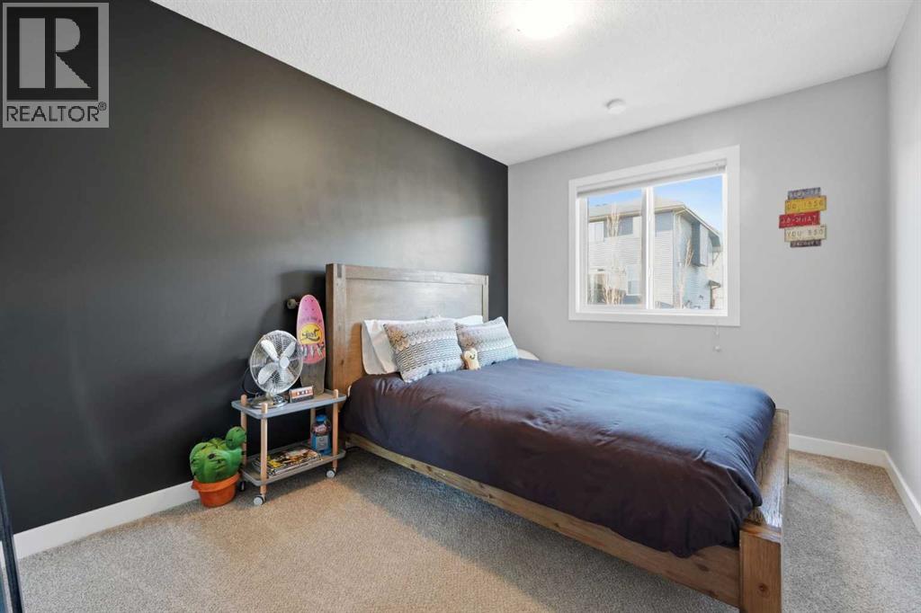 Single Family House 4 Level for Sale in  Sage Bluff Heights NW Sage Hill Calgary 