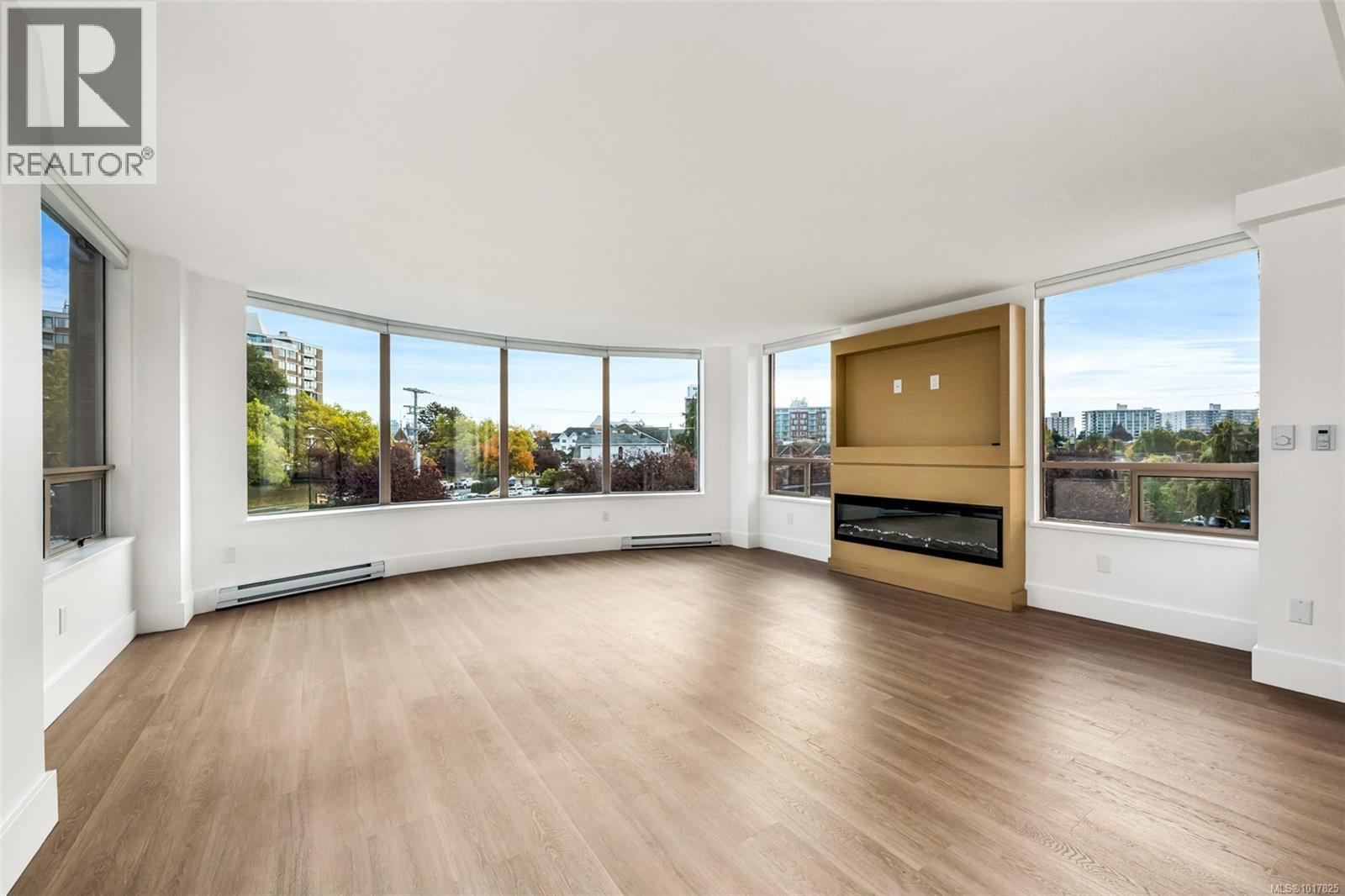 504 630 Montreal Street, Victoria