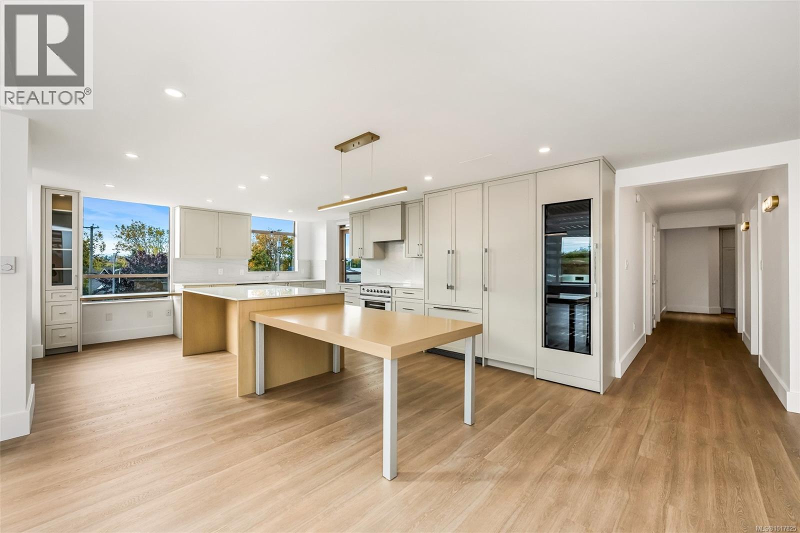 504 630 Montreal Street, Victoria