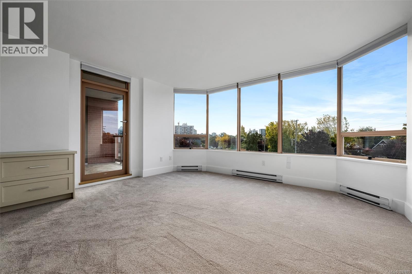 504 630 Montreal Street, Victoria