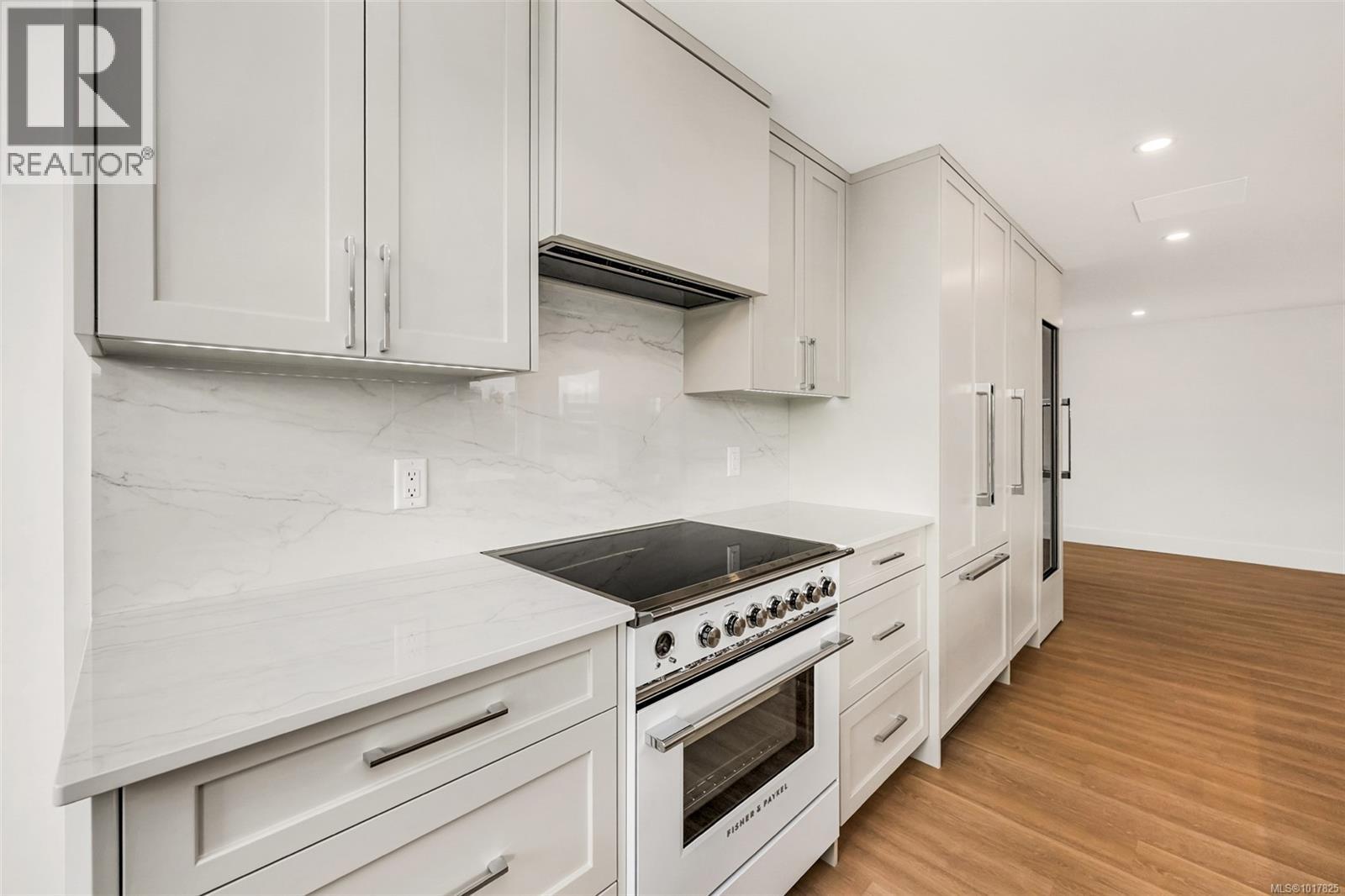 504 630 Montreal Street, Victoria