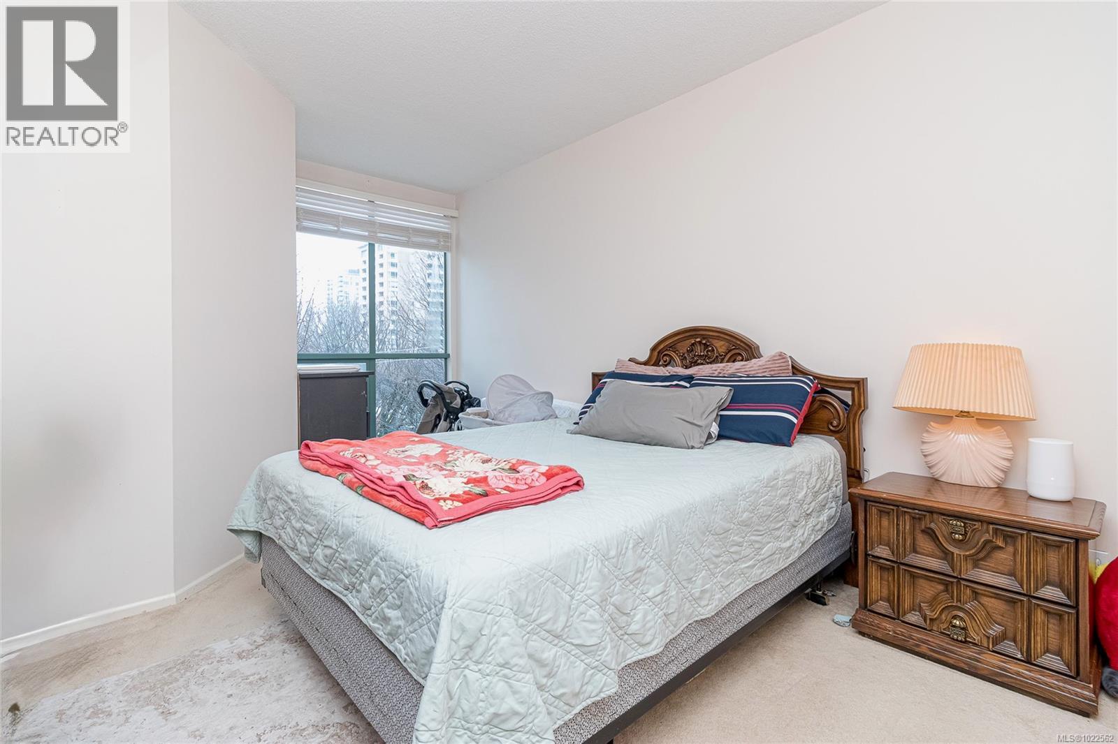 #502 1010 VIEW ST - 16