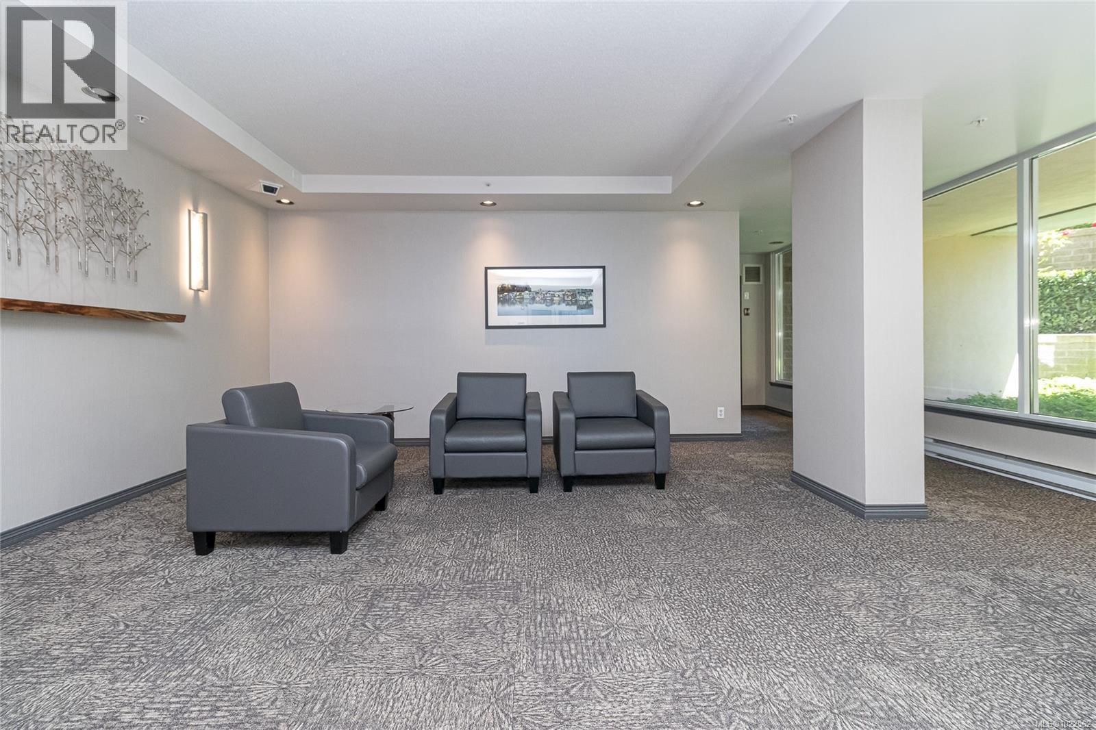 #502 1010 VIEW ST - 7