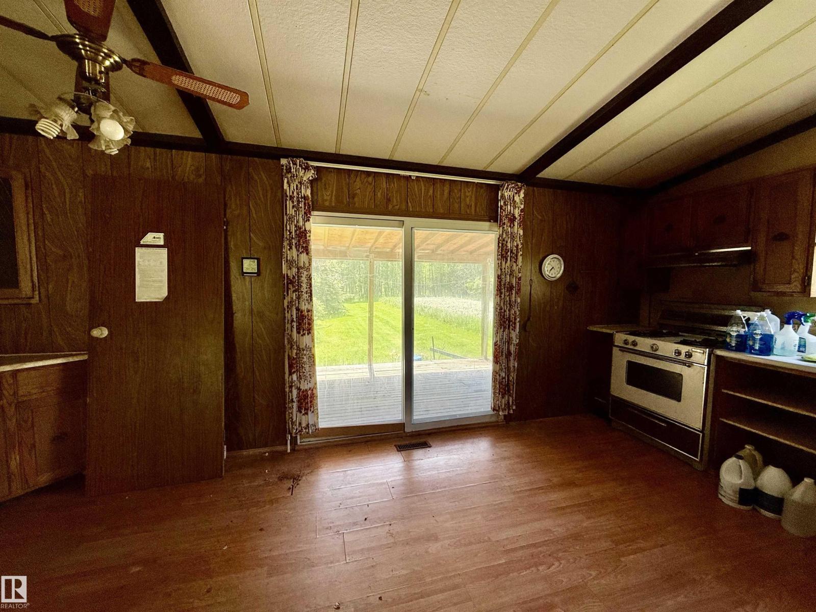 507 LAKESHORE DRIVE BUCK LAKE - 5