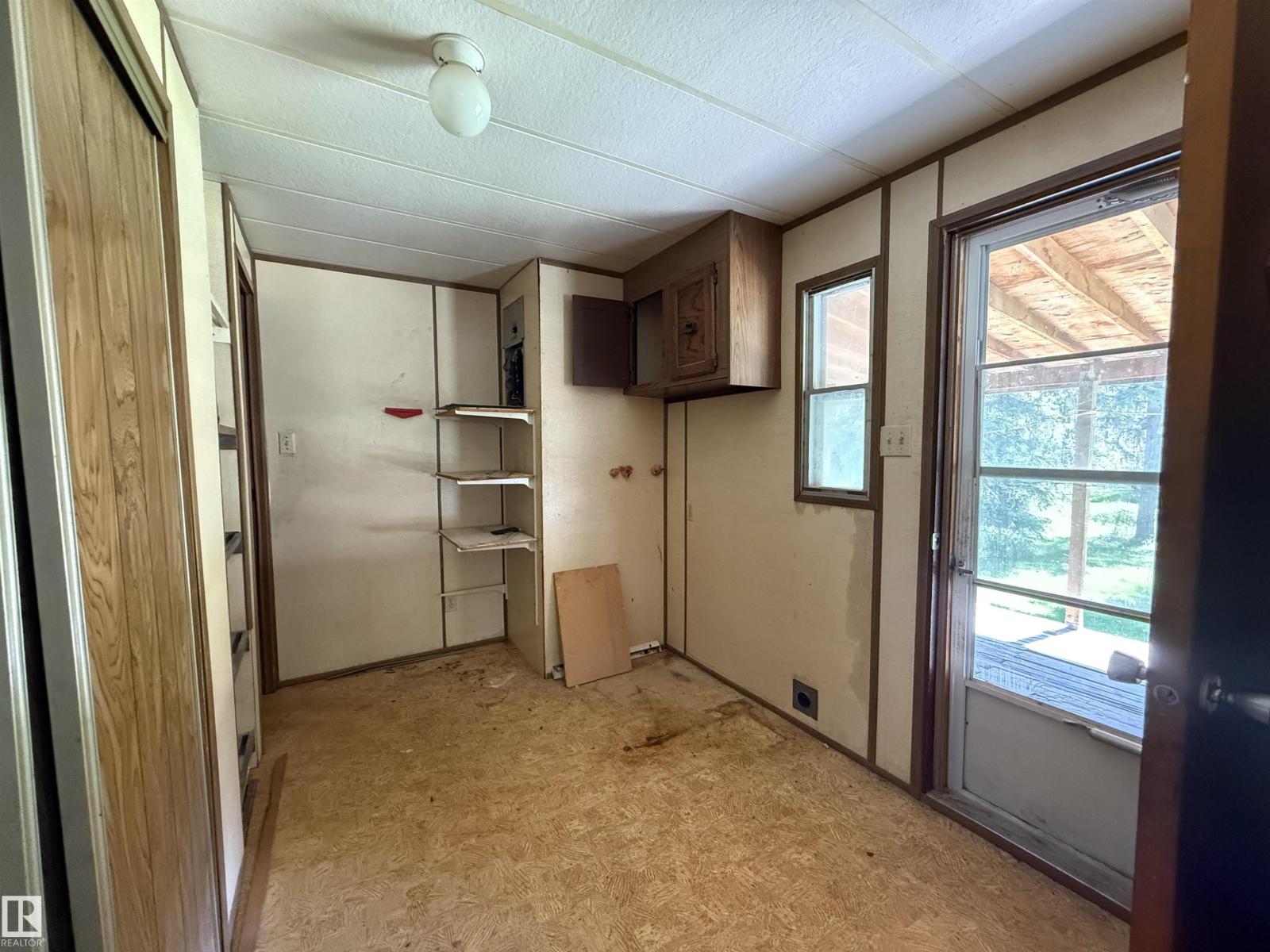 507 LAKESHORE DRIVE BUCK LAKE - 6