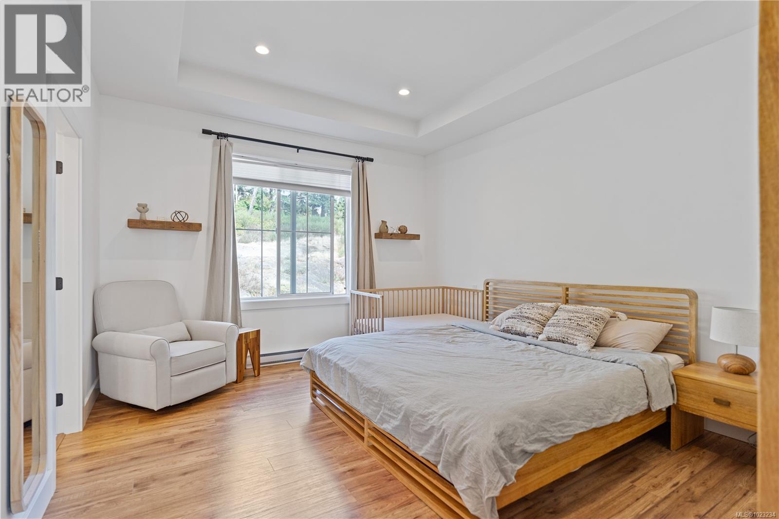 2316 Mountain Heights Dr, Sooke