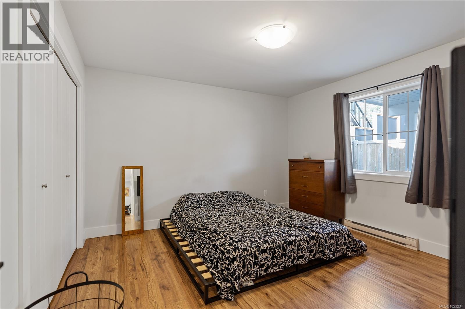 2316 Mountain Heights Dr, Sooke