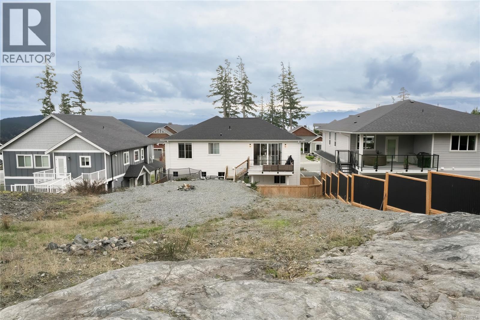 2316 Mountain Heights Dr, Sooke