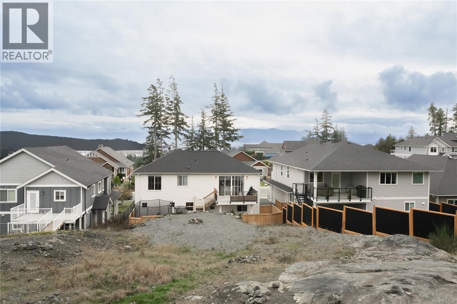 2316 Mountain Heights Dr, Sooke