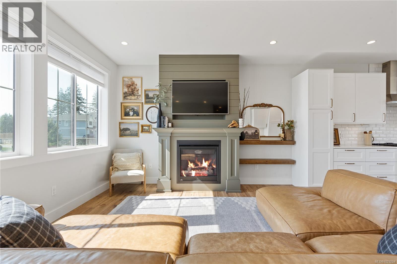 2316 Mountain Heights Dr, Sooke