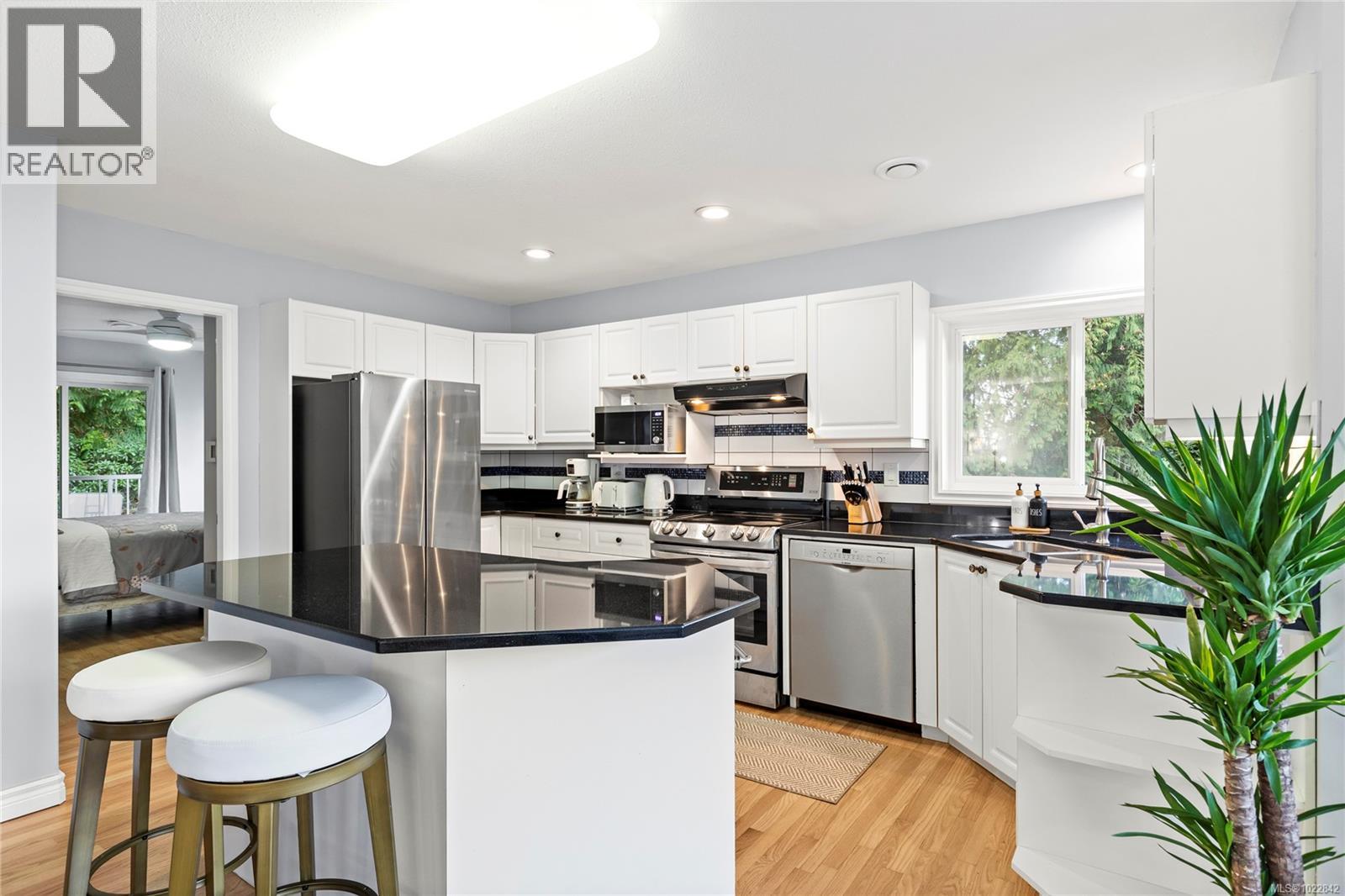 5650 Alder Way, Nanaimo