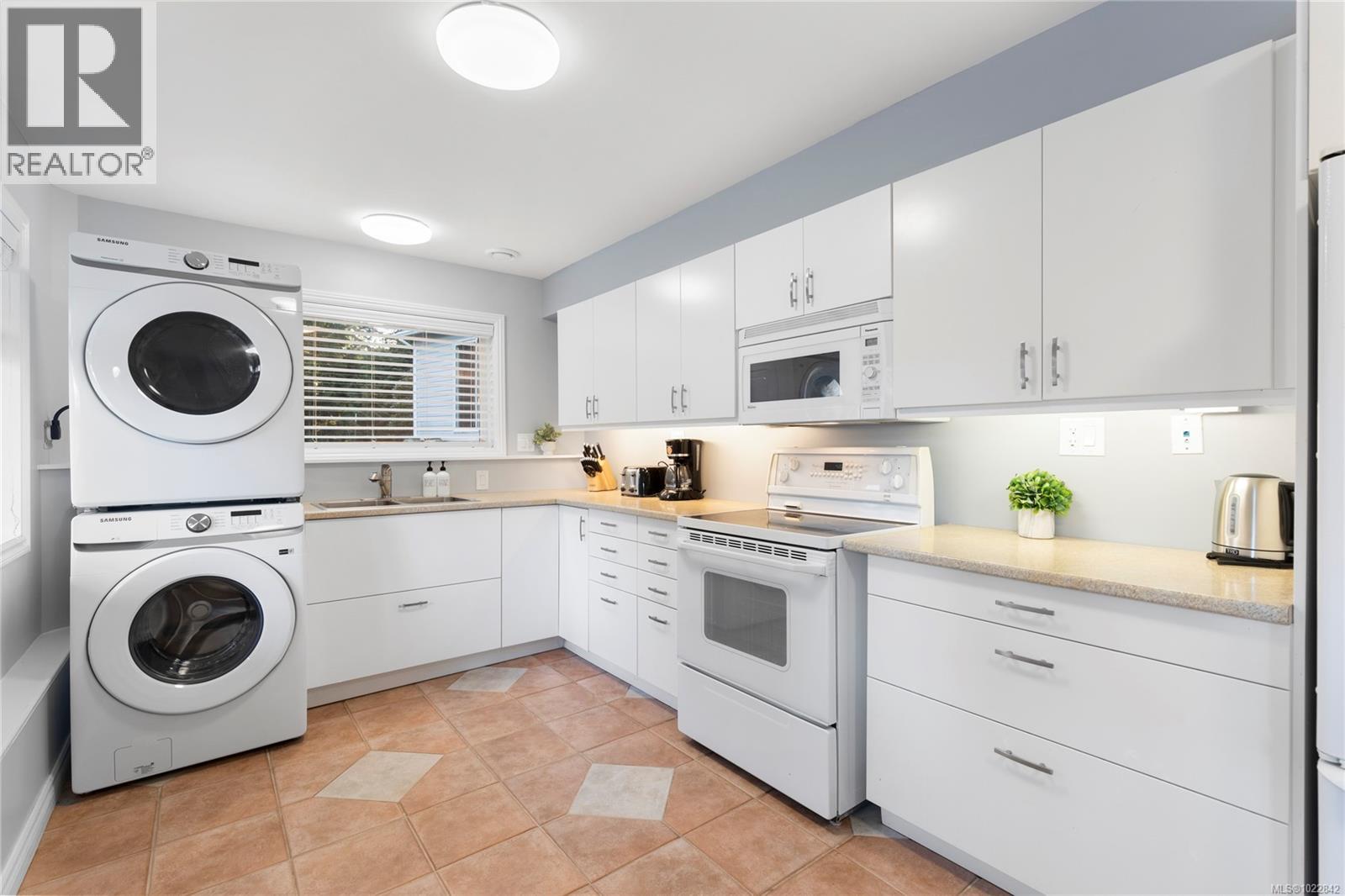 5650 Alder Way, Nanaimo