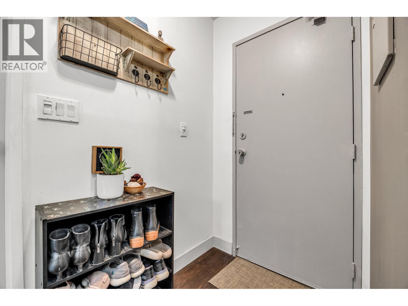 211 8640 CITATION DRIVE, Richmond