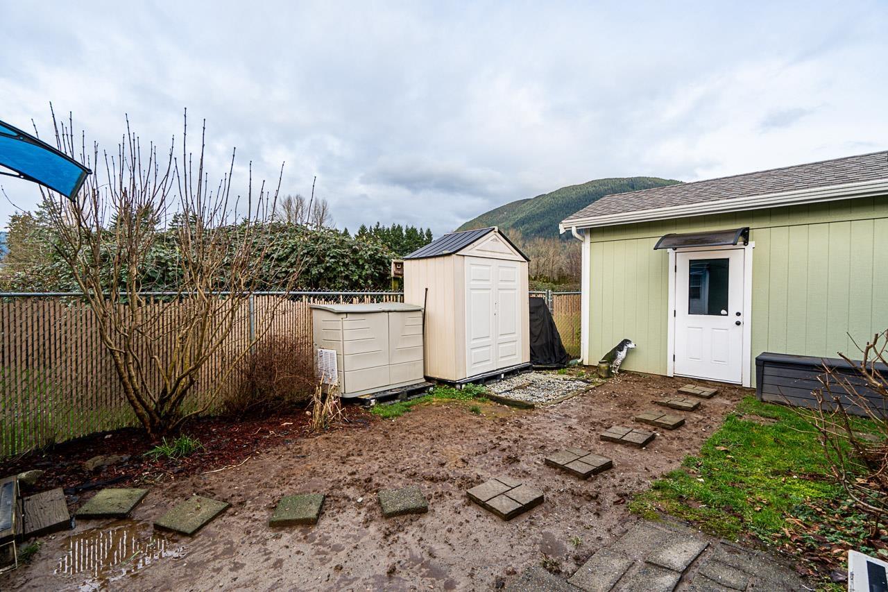 5 9055 SHOOK ROAD, Mission