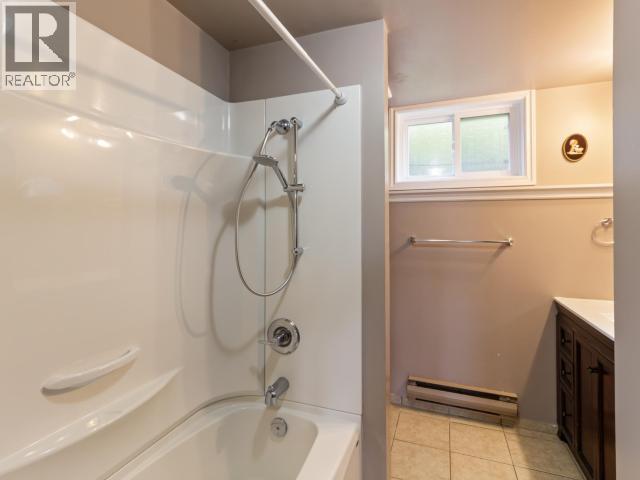 3826 TRAIL PLACE, Powell River