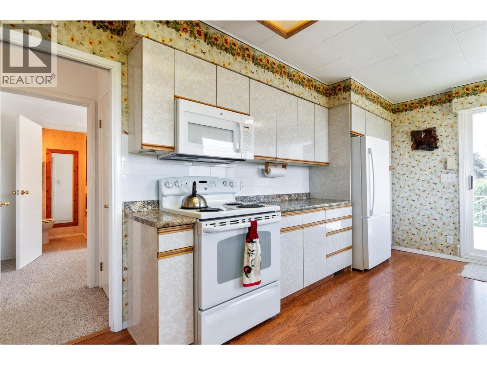 1290 15 Street SE, Salmon Arm